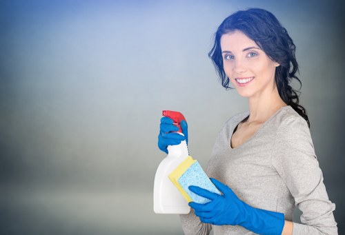Move-out cleaning service in Bermondsey for a fresh property